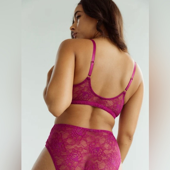 NWT Blush Lingerie - Stretch lace bralette - Picture 2 of 3